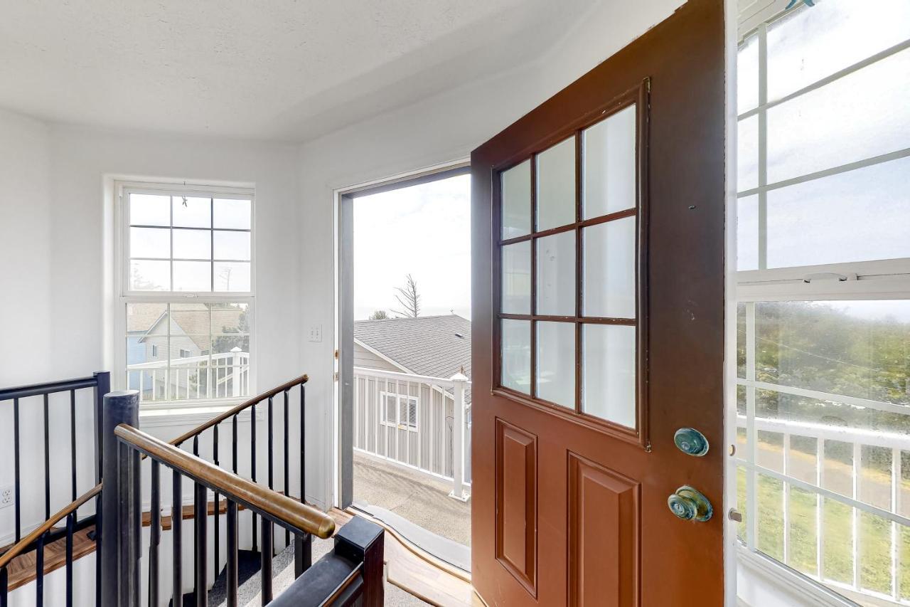 Villa Lighthouse View Lincoln City Exterior foto